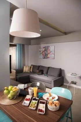 https://images.odamax.com/img/1024x768/odamax/image/upload/Trend_Suites_202511251354054_vintage_suit_3_.jpg