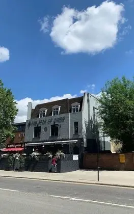 Basic Apart Daire, 1 Büyük (Queen) Boy Yatak