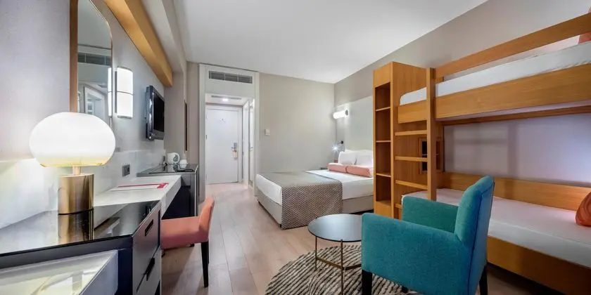 https://images.etstur.com/imgproxy/resize/2560x1440/files/images/hotelImages/etsrooms/1205/Trendy_Aspendos_Beach_20250917124636_0.jpg