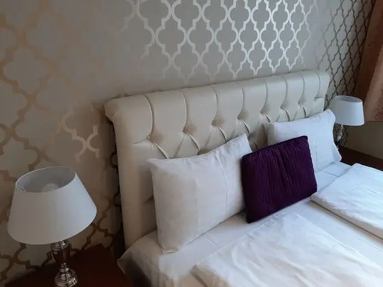 Three Bedroom Penthouse Apartment (1-6 adults)