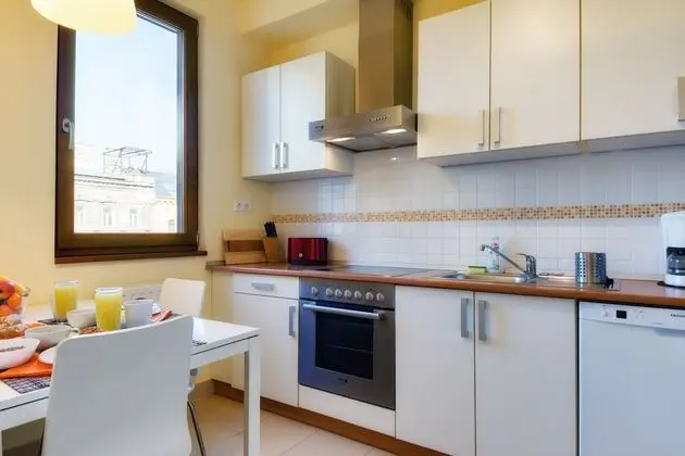 Three Bedroom Penthouse Apartment (1-6 adults)
