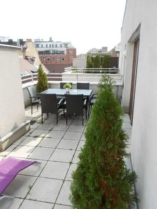 Three Bedroom Penthouse Apartment (1-6 adults)