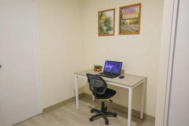 Grand Süit, Birden Çok Yatak, Sigara İçilmez, Küçük Mutfak