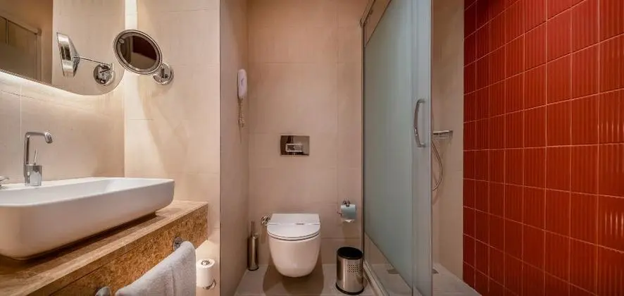 https://images.etstur.com/imgproxy/resize/2560x1440/files/images/hotelImages/etsrooms/1067/Trendy_Palm_Beach__Adults_Only__16___20250917135952_4.jpg