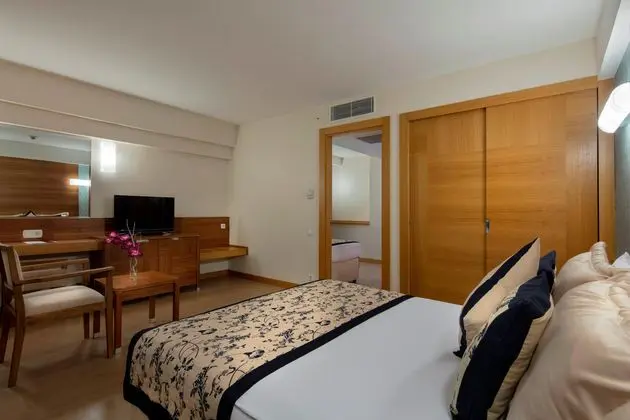 https://images.etstur.com/imgproxy/resize/2560x1440/files/images/hotelImages/etsrooms/1066/Trendy_Side_Beach__Adults_Only__16___20250917160512_0.jpg