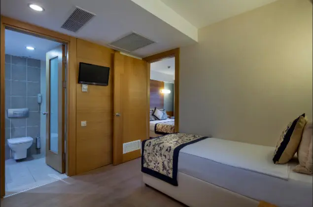 https://images.etstur.com/imgproxy/resize/2560x1440/files/images/hotelImages/etsrooms/1066/Trendy_Side_Beach__Adults_Only__16___20250917160512_1.png