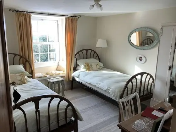 Twin Room, Private External Bathroom (Kaja May)