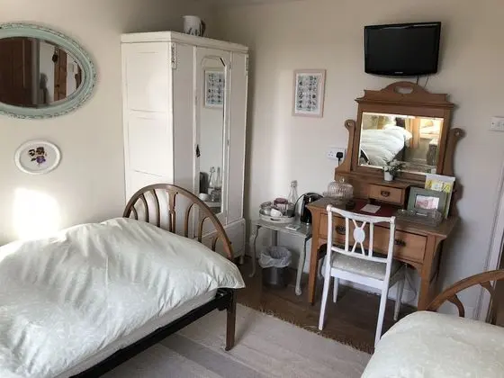Twin Room, Private External Bathroom (Kaja May)