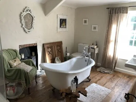 Twin Room, Private External Bathroom (Kaja May)