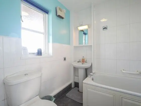 Kır Evi, Özel Banyo (Ash Cottage)