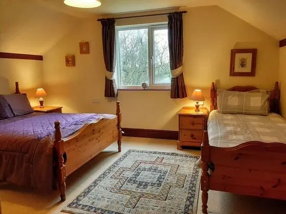 Kır Evi, Özel Banyo (Oak Cottage)