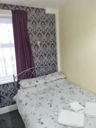Tek Büyük Yataklı Oda, Banyolu/Duşlu