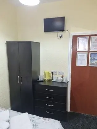 Tek Büyük Yataklı Oda, Banyolu/Duşlu