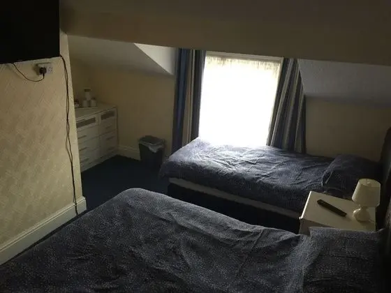 Üç Kişilik Oda, Banyolu/Duşlu