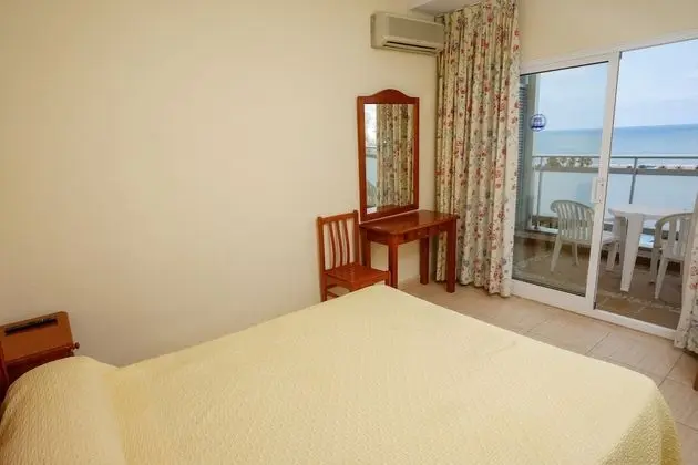 Tek Büyük Yataklı Oda, Teras, Deniz Manzaralı