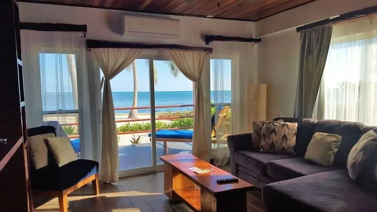 Luxury Daire, 2 Yatak Odası, Plaj Manzaralı, Denize Sıfır