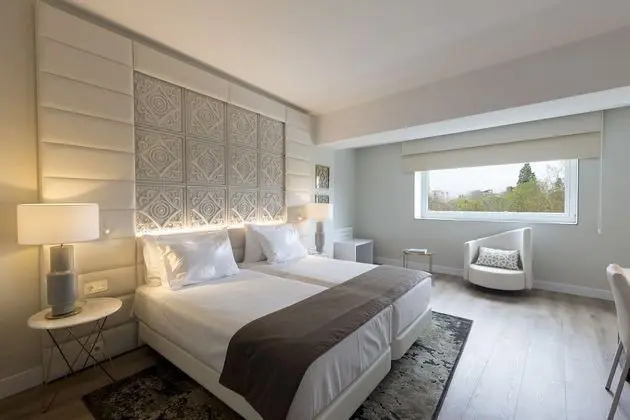 Standard Tek Büyük veya İki Ayrı Yataklı Oda (with extra bed, 2 adults and 1 child)