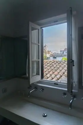 Deluxe Büyük Yataklı Tek Kişilik Oda