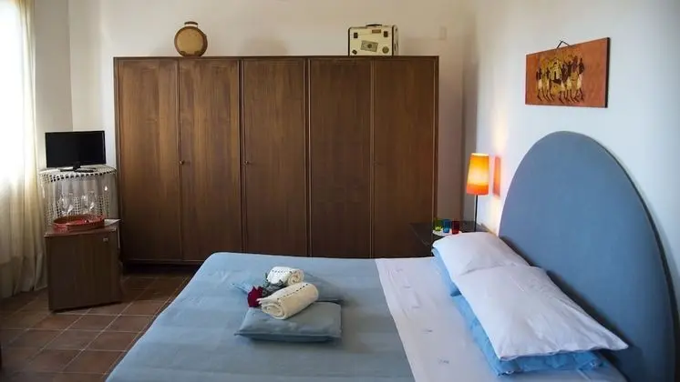 Üç Kişilik Oda, Deniz Manzaralı