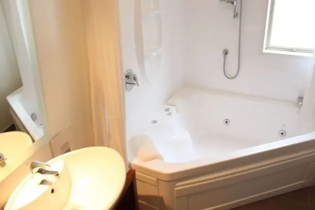 Standard Stüdyo, Sigara İçilmez, Küçük Mutfak (King Studio with Spa)
