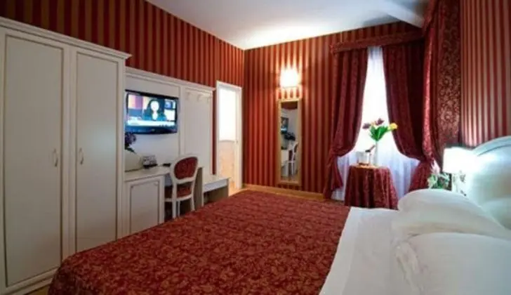 Superior Tek Büyük Yataklı Oda