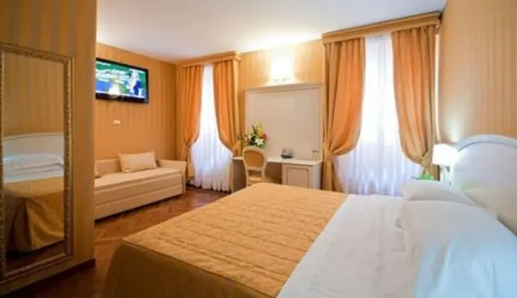 Superior Tek Büyük Yataklı Oda