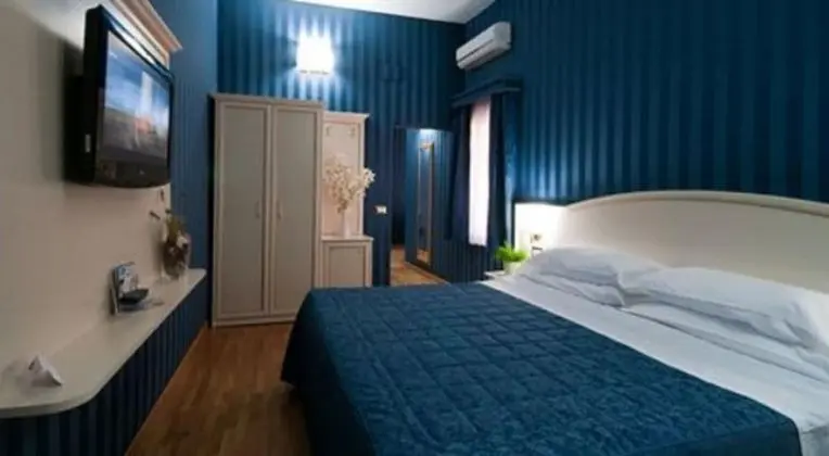 Superior Tek Büyük Yataklı Oda