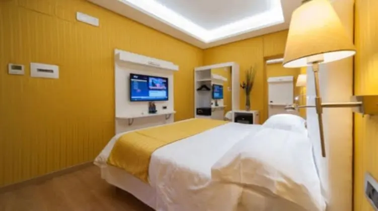 Superior Tek Büyük Yataklı Oda