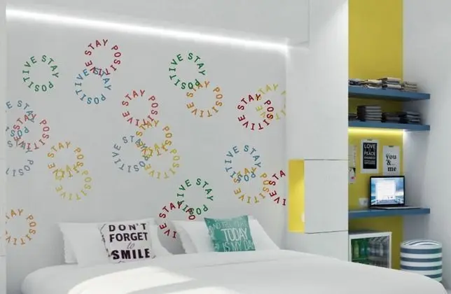 Standard Büyük Yataklı Tek Kişilik Oda, Balkon, Kısmi Deniz Manzaralı