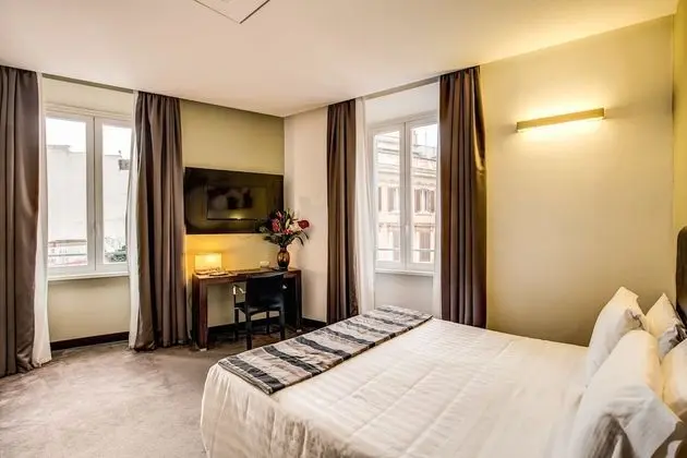 Standard Tek Büyük Yataklı Oda