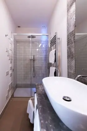 Luxury Tek Büyük Yataklı Oda, 1 Büyük (Queen) Boy Yatak