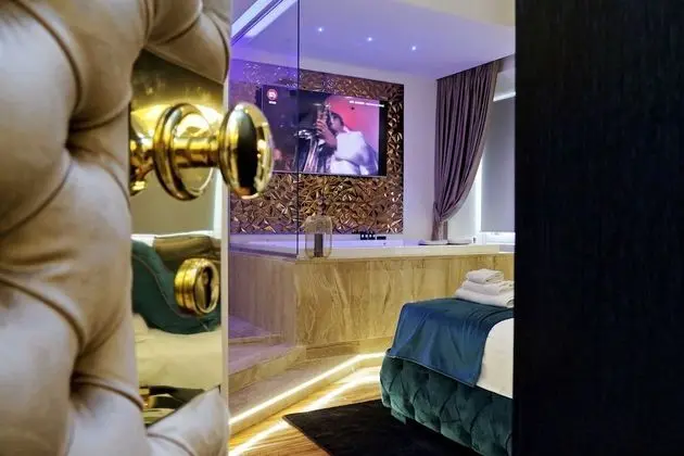 Deluxe Süit, Sıcak Su Havuzu