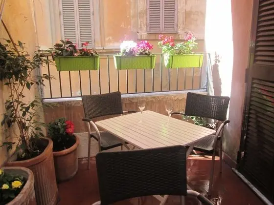 Standard Dört Kişilik Oda, Balkon