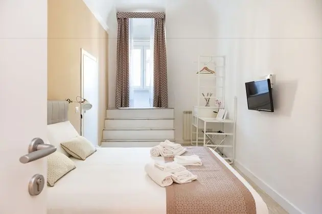 Standard Tek Büyük Yataklı Oda