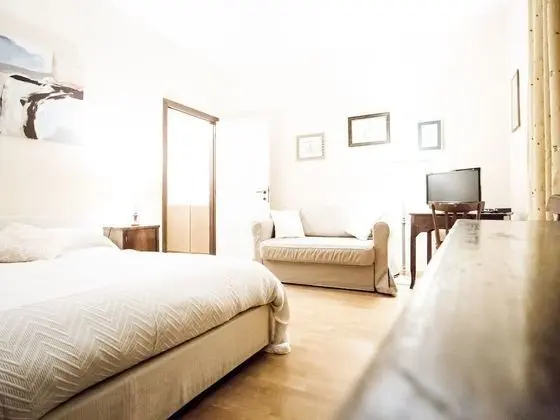 Family Oda, 1 Büyük (Queen) Boy Yatak ve Çekyat (Private External Bathroom)