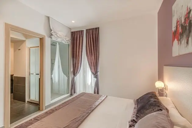 Standard Tek Büyük veya İki Ayrı Yataklı Oda