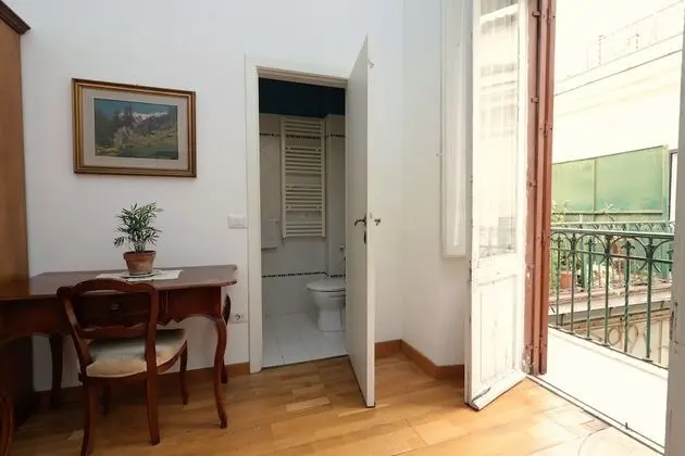 Üç Kişilik Oda