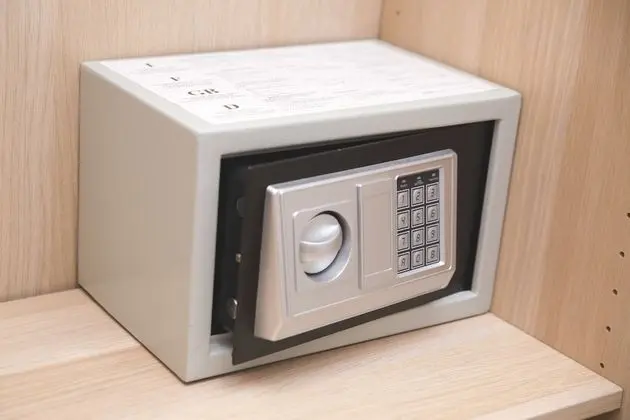 Standard Oda, 1 Büyük (Queen) Boy Yatak