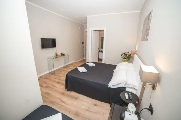 Standard Oda, 1 Büyük (Queen) Boy Yatak