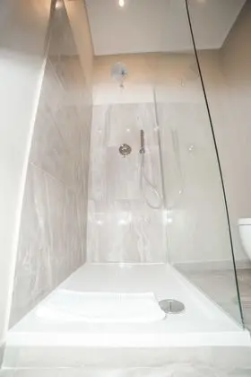 Standard Oda, 1 Büyük (Queen) Boy Yatak