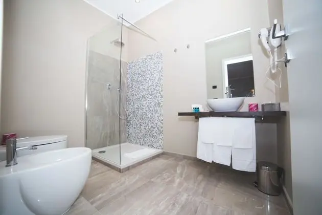 Standard Oda, 1 Büyük (Queen) Boy Yatak