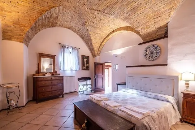 Luxury Tek Büyük Yataklı Oda
