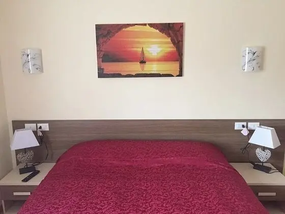 Comfort Tek Büyük veya İki Ayrı Yataklı Oda