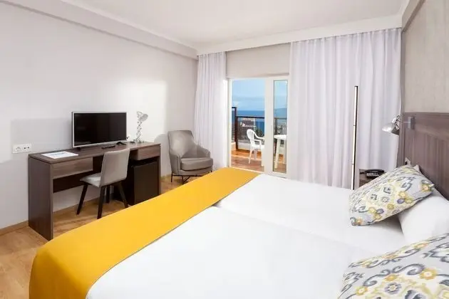 Family Oda, Deniz Manzaralı (2 connecting double rooms)