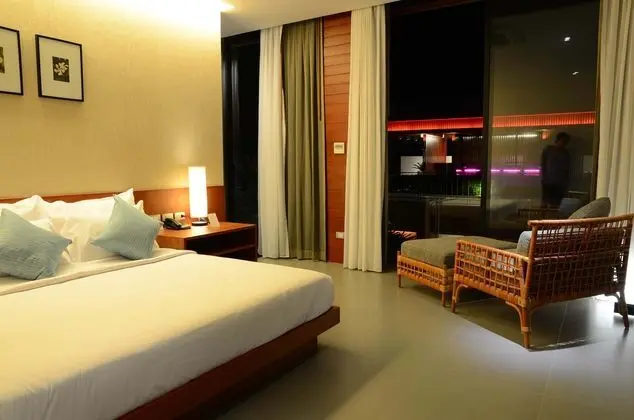 Suit With Private Pool