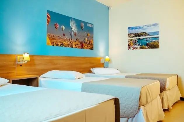 Deluxe Üç Kişilik Oda