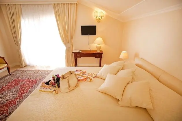 Deluxe Tek Büyük Yataklı Oda, Balkon, Deniz Manzaralı