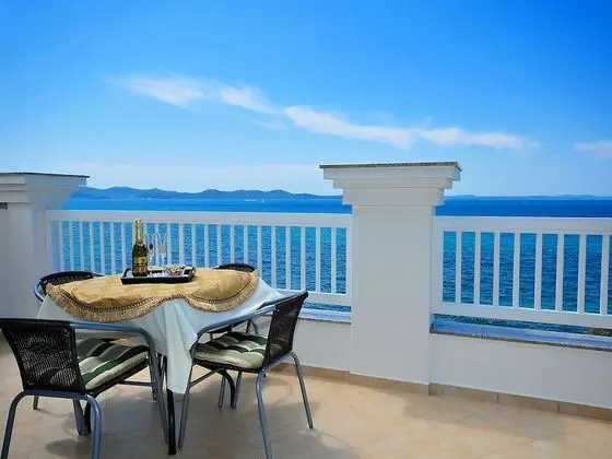 Deluxe Tek Büyük Yataklı Oda, Balkon, Deniz Manzaralı
