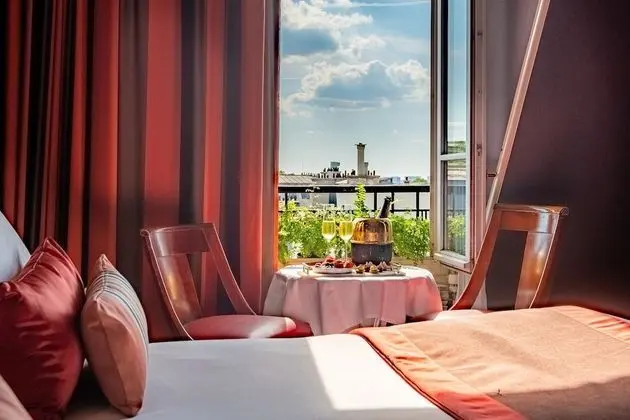 Superior Tek Büyük Yataklı Oda