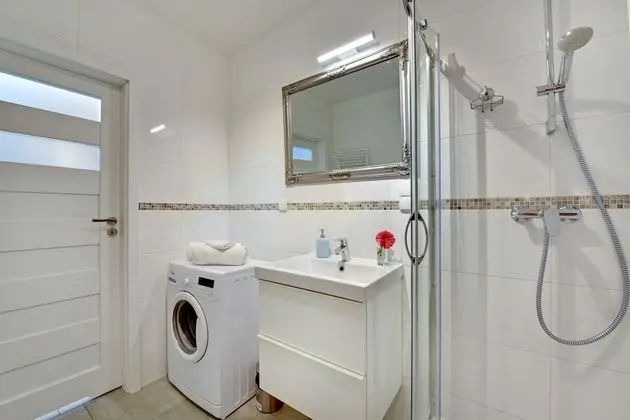Apart Daire, 1 Yatak Odası, Göl Manzaralı